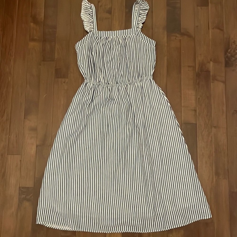 SOLD-Old Navy white and navy striped midi dress with flutter straps - Picture 6 of 6